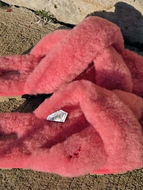 Fuzzy Pink Slide Slippers Ugg